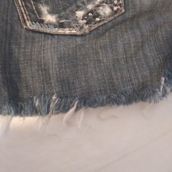 BKE women's size 26 distressed dark wash shorts - Picture 9 of 16